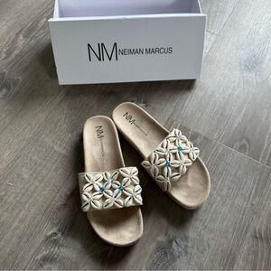 Neiman Marcus Alyssa Tan Sandals with Shell Pattern Size 7.5